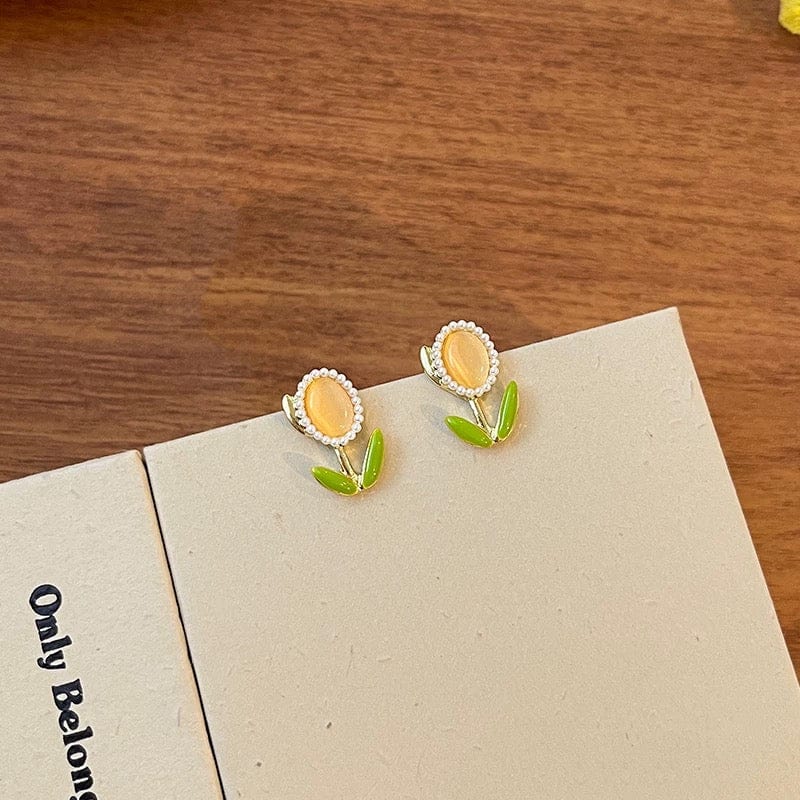 Sweet Pearl Inlaid Cat's Eye Stone Tulip Earrings - ArtGalleryZen