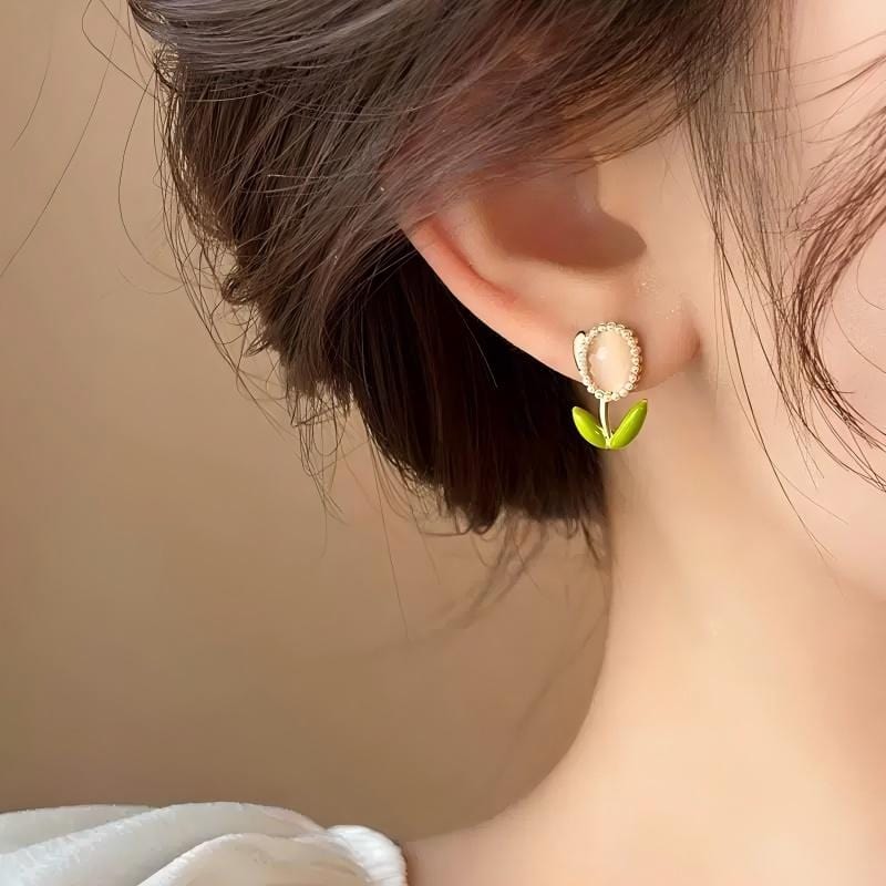 Sweet Pearl Inlaid Cat's Eye Stone Tulip Earrings - ArtGalleryZen