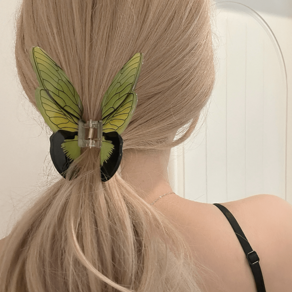 Vivid Green Butterfly Acrylic Hair Claw Hair Clip - ArtGalleryZen