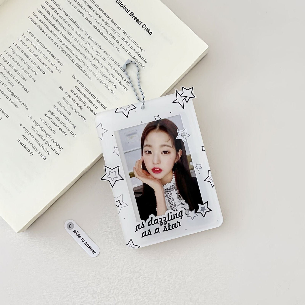 Y2K Star Kpop Keychain Acrylic Photocard Holder - ArtGalleryZen