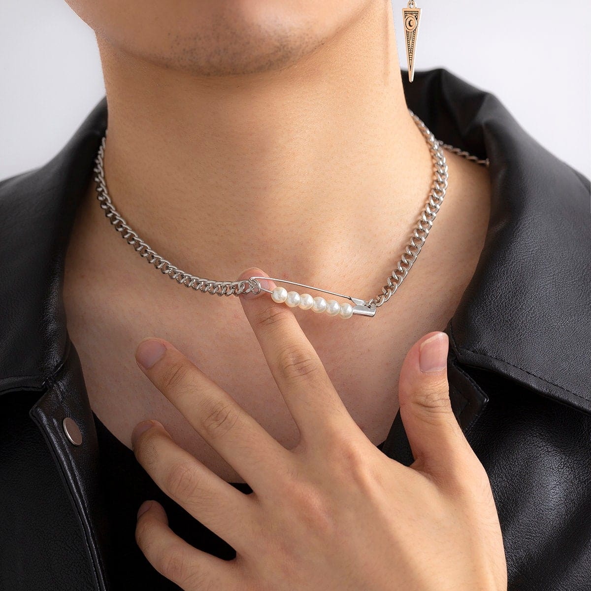 Boho Pin Pearl Charm Curb Chain Choker Necklace - ArtGalleryZen