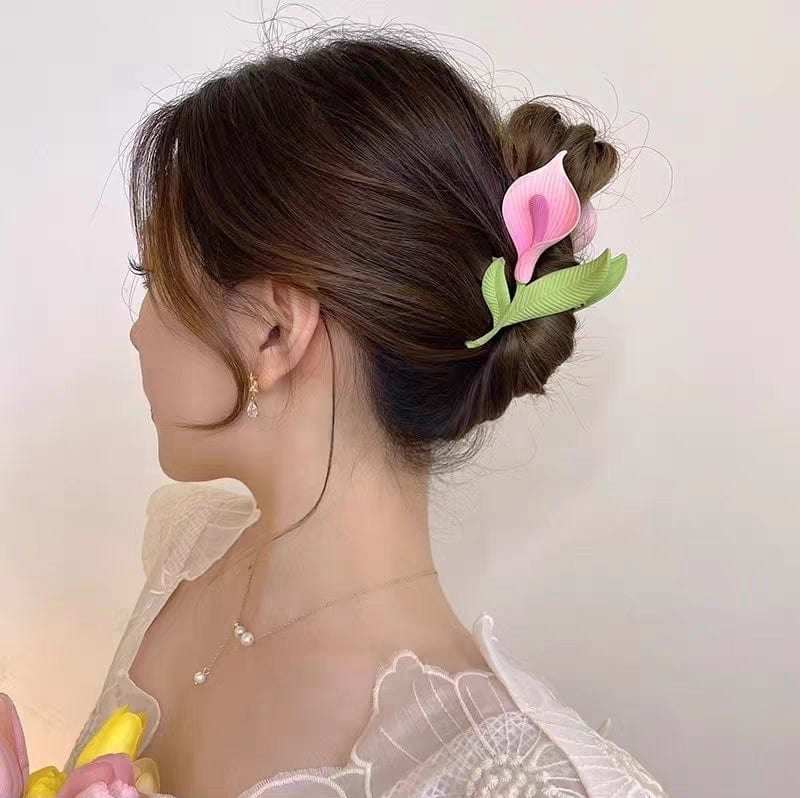 Chic Calla Lily Chignon Claw Clip Hair Clip - ArtGalleryZen