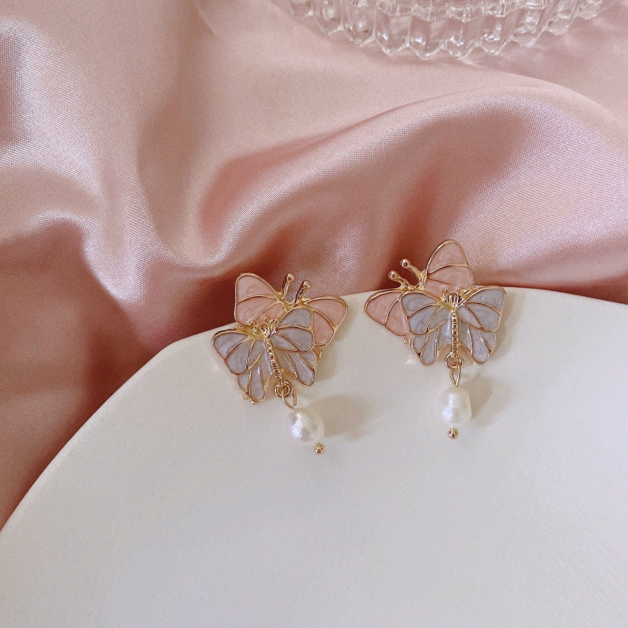 Chic Enamel Butterfly Dangling Pearl Earrings - ArtGalleryZen