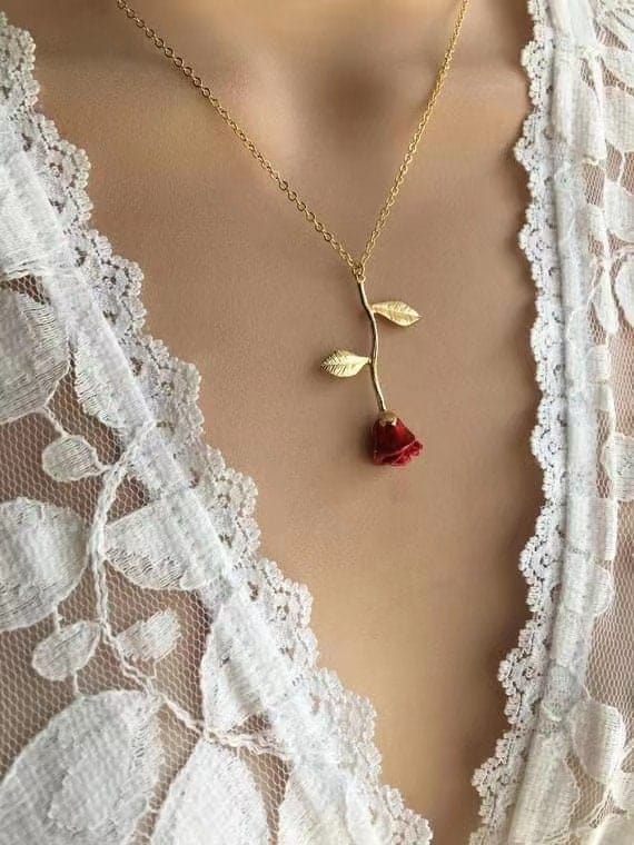 Chic Enamel Rose Pendant Necklace - ArtGalleryZen