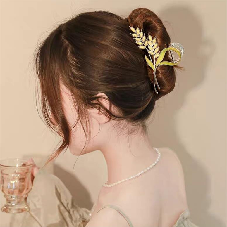 Chic Golden Ears Of Wheat Chignon Claw Clip Hair Clip - ArtGalleryZen
