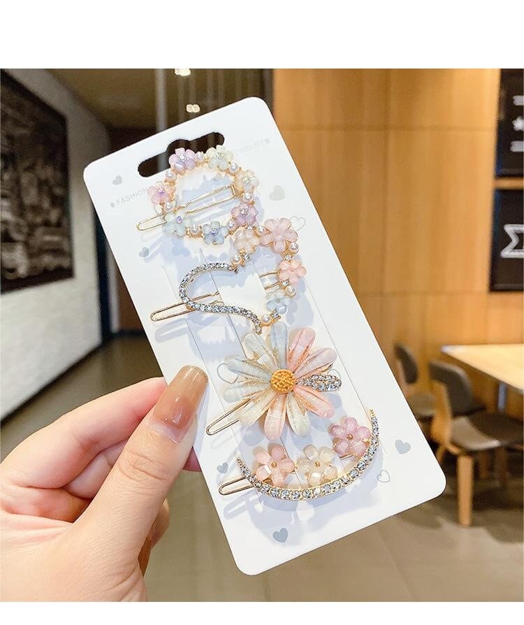 Chic Handmade CZ Inlaid Pink Floral Moon Heart Hair Clip - ArtGalleryZen