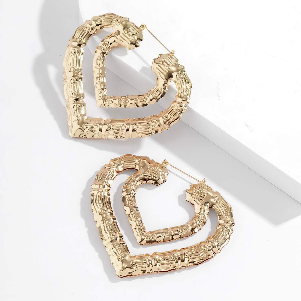 Chunky Gold Silver Tone Bamboo Pattern Dangle Heart Earrings - ArtGalleryZen