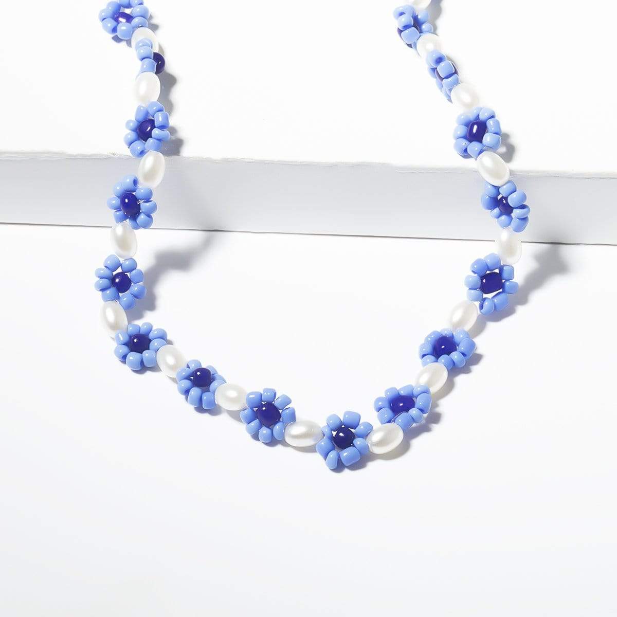 Daisy Flower Hoops /Beaded Daisy Bracelet: Seed Bead Daisy Chain Necklace  Tutorial/Eyeglass Chain. - YouTube