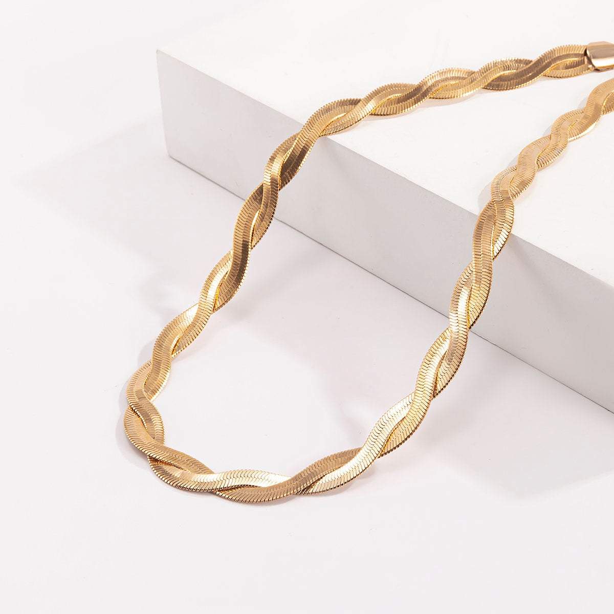 Minimalist Gold Silver Tone Twisted Herringbone Choker Necklace - ArtGalleryZen