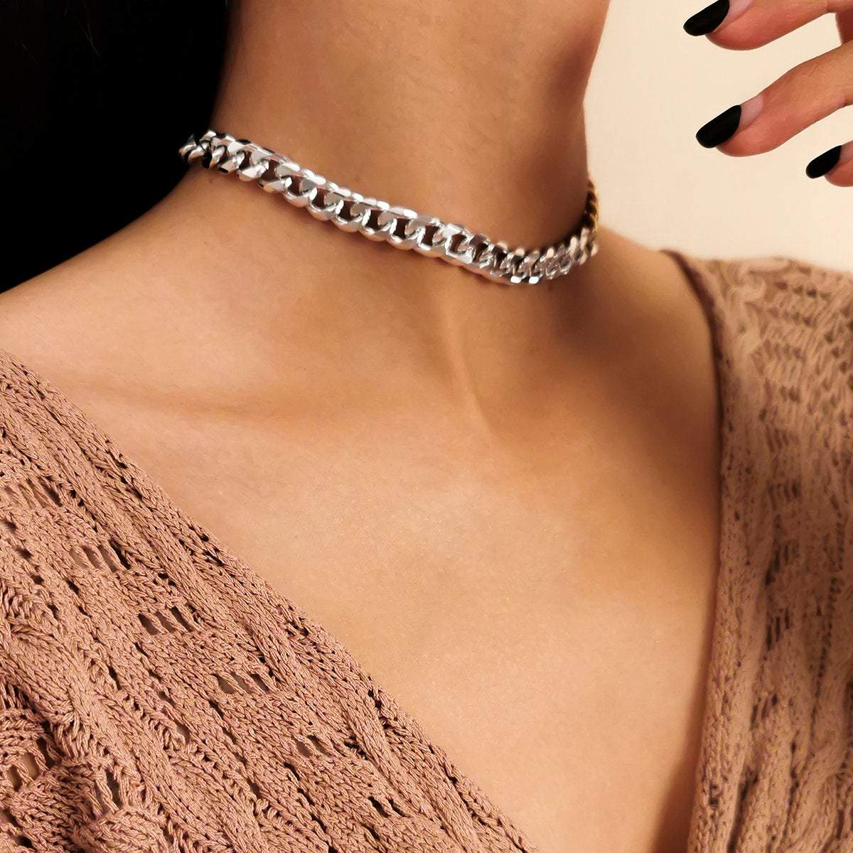 Minimalist Two Tone Curb Link Chain Choker Necklace - ArtGalleryZen