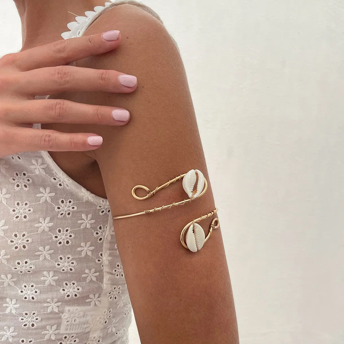 Bohemia Conch Charm Arm Cuff - ArtGalleryZen