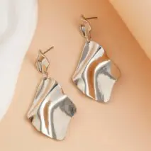 Chic Irregular Pleated Square Dangle Earrings - ArtGalleryZen