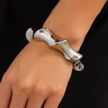 Chic Silver Tone Glossy Twisted Bangle Bracelet - ArtGalleryZen