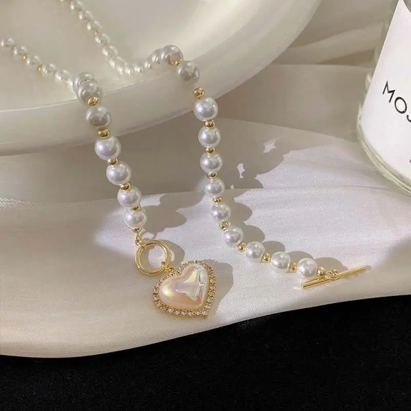 Chic Toggle Clasp Heart Pendant Pearl Chain Choker Necklace - ArtGalleryZen