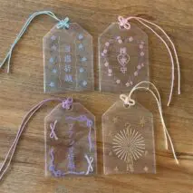 Chic Transparent Amulet Kpop Keychain Photocard Holder - ArtGalleryZen