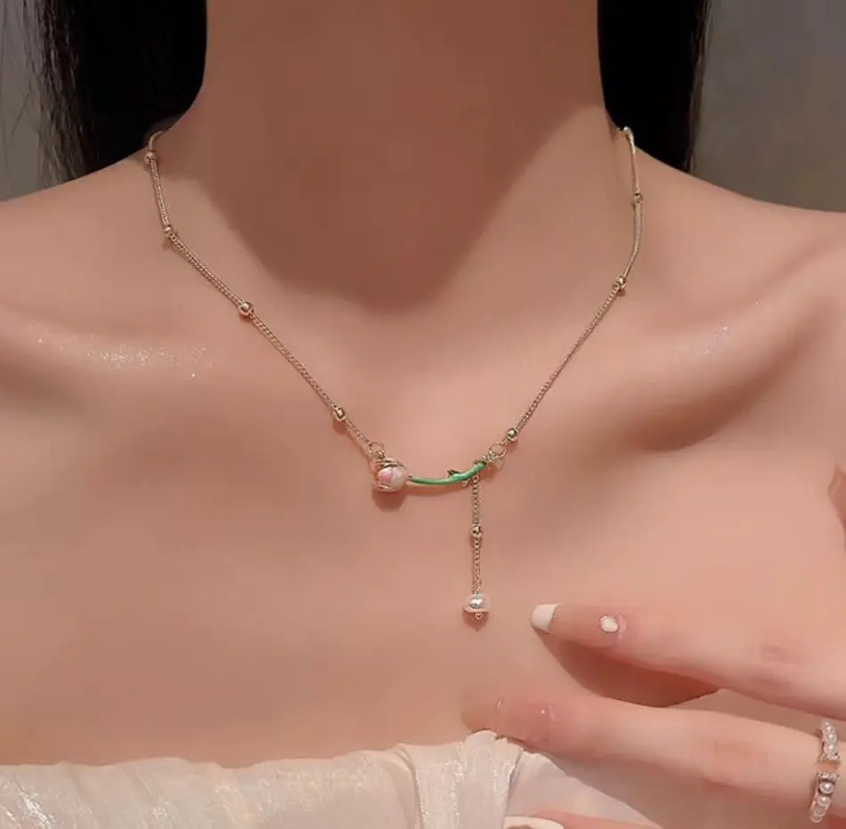 Dainty Enamel Tulip Pearl Charm Rolo Chain Necklace - ArtGalleryZen