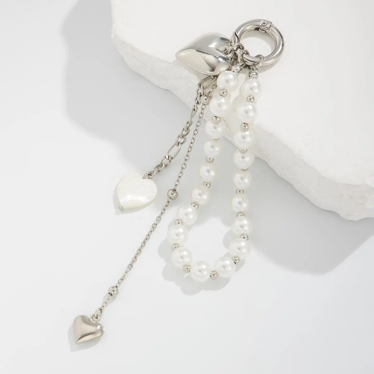 Elegant Heart Shell Pendant Pearl Keychain - ArtGalleryZen