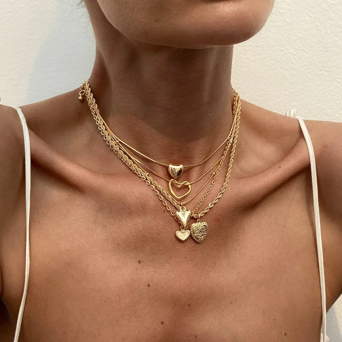 Minimalist 5pcs Relief Hollow Heart Pendant Rope Saturn Chain Necklace Set - ArtGalleryZen