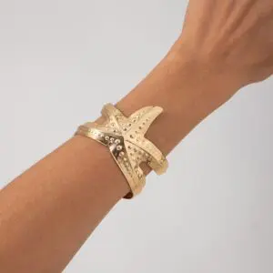 Trendy Chunky Starfish Bangle Bracelet - ArtGalleryZen