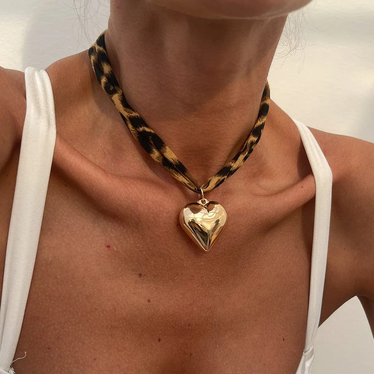 Trendy Heart Pendant Leopard Choker Necklace - ArtGalleryZen
