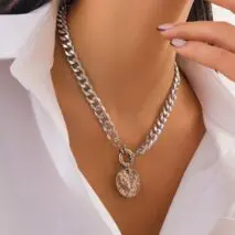 Trendy Textured Round Disk Pendant Chunky Curb Chain Necklace - ArtGalleryZen