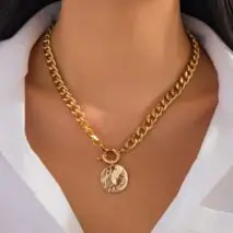 Trendy Textured Round Disk Pendant Chunky Curb Chain Necklace - ArtGalleryZen