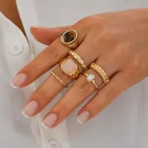 Vintage Gold Plated Crystal Inlaid Twisted Ring Set - ArtGalleryZen