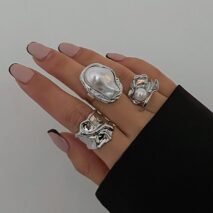 Baroque 3pcs Irregular Pearl Inlaid Pleated Ring Set - ArtGalleryZen