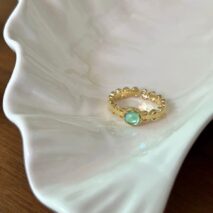 Baroque Green Crystal Inlaid Open Ring - ArtGalleryZen