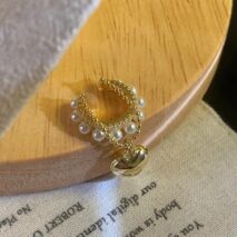 Baroque Pearl CZ Inlaid Heart Dangle Ear Cuff Earring - ArtGalleryZen