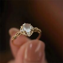Baroque-style Moonstone Ring - ArtGalleryZen