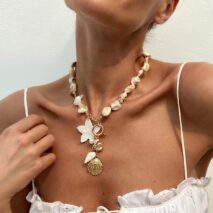 Beach Style Conch Shell Flower Pendant Necklace Bracelet - ArtGalleryZen