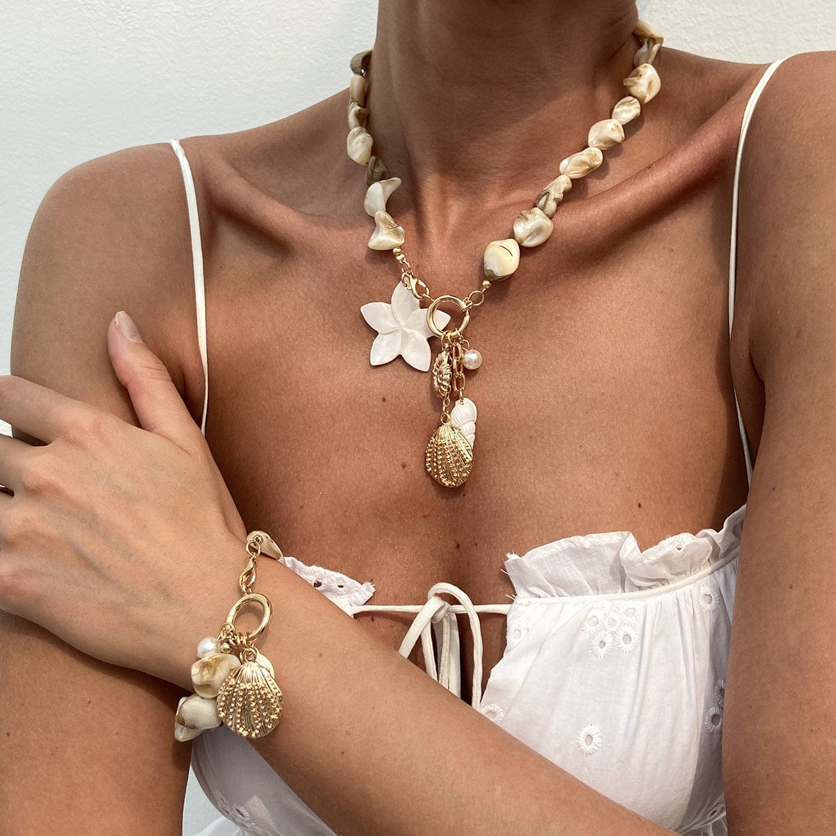 Beach Style Conch Shell Flower Pendant Necklace Bracelet - ArtGalleryZen