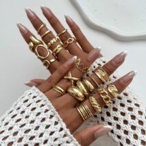 Boho 20pcs Glossy Hollow Heart Wide Ring Set - ArtGalleryZen