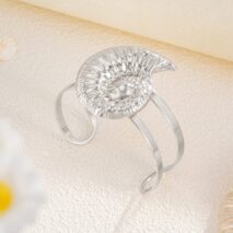 Boho Chunky Conch Hollow Bangle Bracelet - ArtGalleryZen