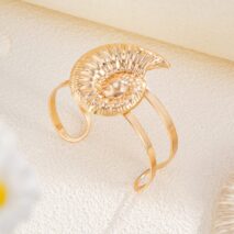 Boho Chunky Conch Hollow Bangle Bracelet - ArtGalleryZen