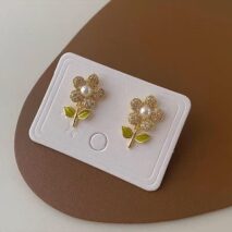Charming Pearl Inlaid CZ Flower Earrings - ArtGalleryZen