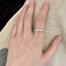 Chic 18K Gold Enamel Butterfly Ring - ArtGalleryZen