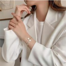 Chic 24k Gold CZ Inlaid Natural Pearl Shell Heart Bracelet - ArtGalleryZen