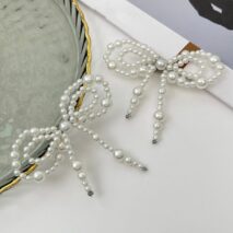 Chic 2pcs Pearl Bowknot Trouser Pin Set - ArtGalleryZen