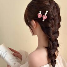 Chic 2 Pieces Crystal Heart Pearl Hair Clips Set - ArtGalleryZen