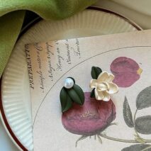 Chic Asymmetric Enamel Gardenia Flower Pearl Earrings - ArtGalleryZen
