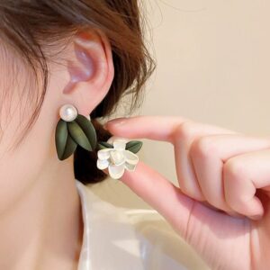 Chic Asymmetric Enamel Gardenia Flower Pearl Earrings - ArtGalleryZen