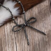Chic Bowknot Beaded Chain Necklace - ArtGalleryZen
