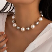 Chic Chunky Two Tone Pearl Chain Choker Necklace - ArtGalleryZen