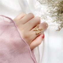 Chic Crystal Butterfly Ring - ArtGalleryZen