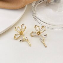 Chic Crystal Floral Dangle Earrings - ArtGalleryZen