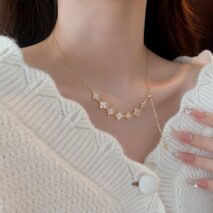 Chic CZ Inlaid Natural Pearl Shell Floral Necklace - ArtGalleryZen