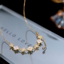 Chic CZ Inlaid Natural Pearl Shell Floral Necklace - ArtGalleryZen
