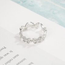 Chic CZ Inlaid Silver Butterfly Ring - ArtGalleryZen